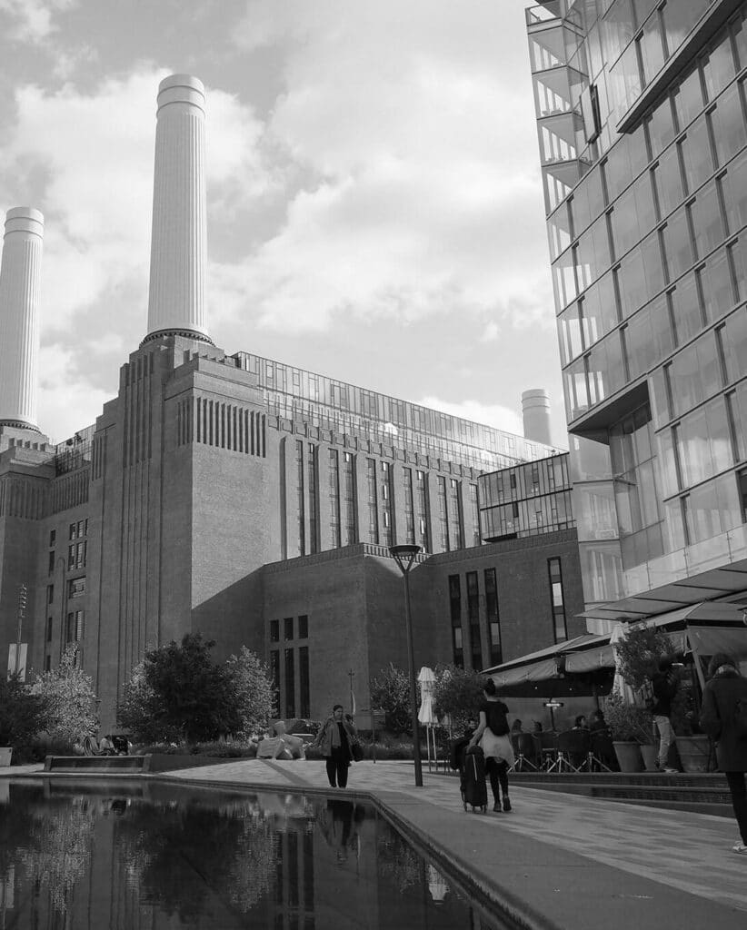 property management Battersea power station photo showing the area.
